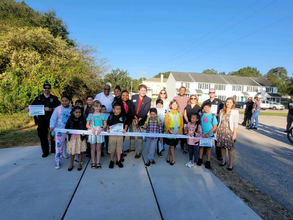 Mayor Jessica Day Celebrates National Walk and Roll to School Day with Knightdale Elementary School students